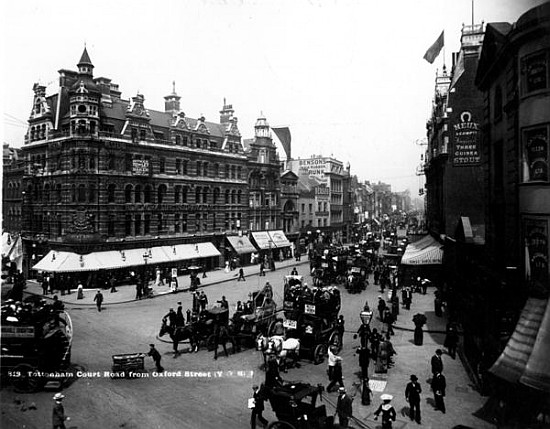Tottenham Court Road from Oxford Street, London, c.1891 à Photographe anglais
