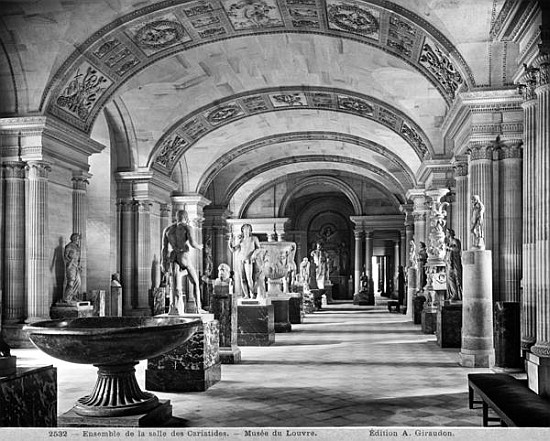 View of the Caryatids'' room in the Louvre Museum, c.1900-04 à Adolphe Giraudon