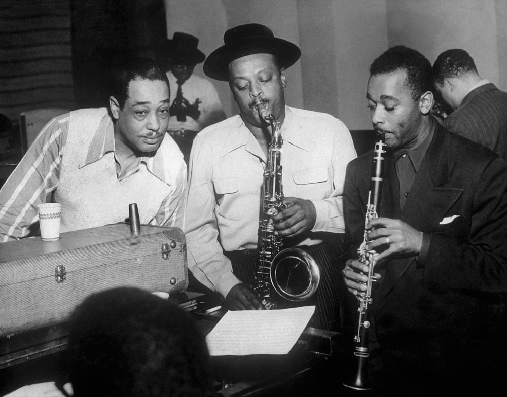 Duke Ellington with Ben Webster and Jimmy Hamilton at Carnegie Hall à Photographe américain, (20ème siècle)