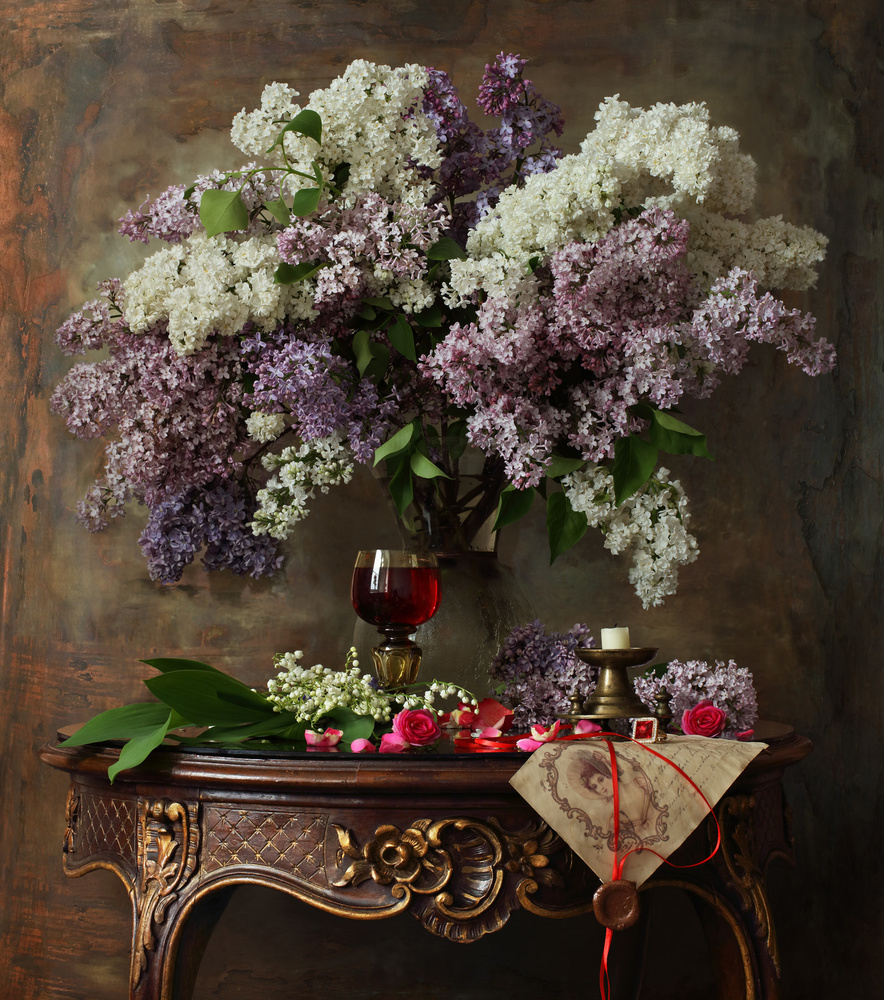 Still life with lilac flowers à Andrey Morozov