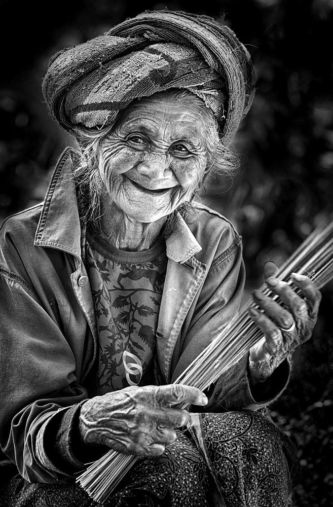 Old Lady à Angela Muliani Hartojo