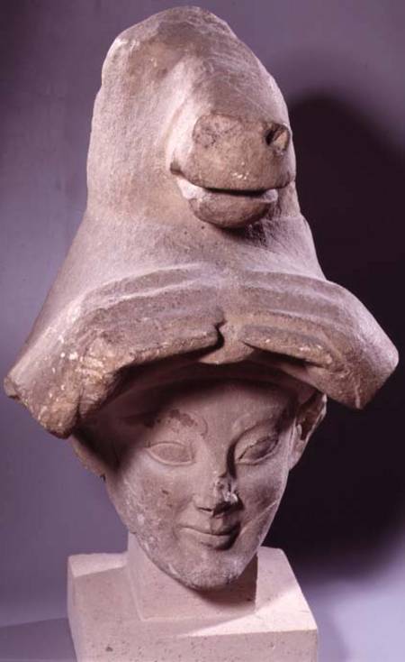 Priest with a bull's head head-dressCypro-Archaic Period à Anonyme