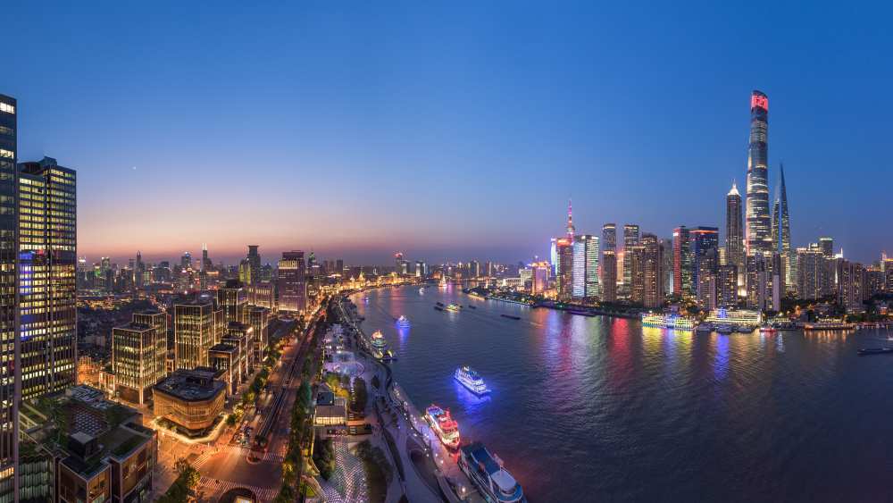 The Blue Hour in Shanghai à Barry Chen