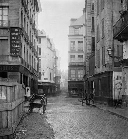 Rue des Bourdonnais (from rue de la Poterie) Paris 1858-78 (b/w photo)  à Charles Marville