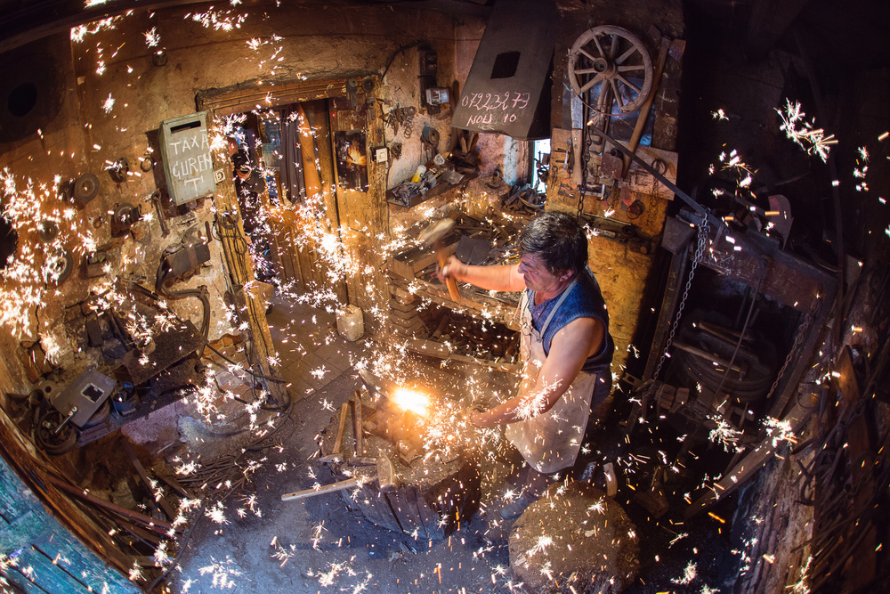 The blacksmith à Dan Mirica
