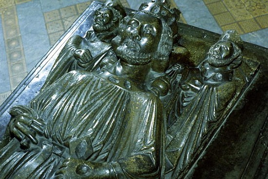 King John''s Tomb with two miniature figures of St. Wulstan and St. Oswald à École anglaise de peinture