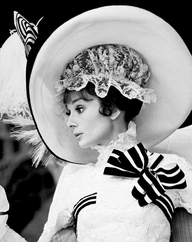 My fair Lady de GeorgeCukor avec Audrey Hepburn  à Photographies de Célébrités