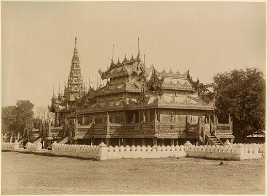 The Nan-U Human-Se, Shwe-Kyaung in the palace of Mandalay, Burma, late 19th century à Felice (Felix) Beato