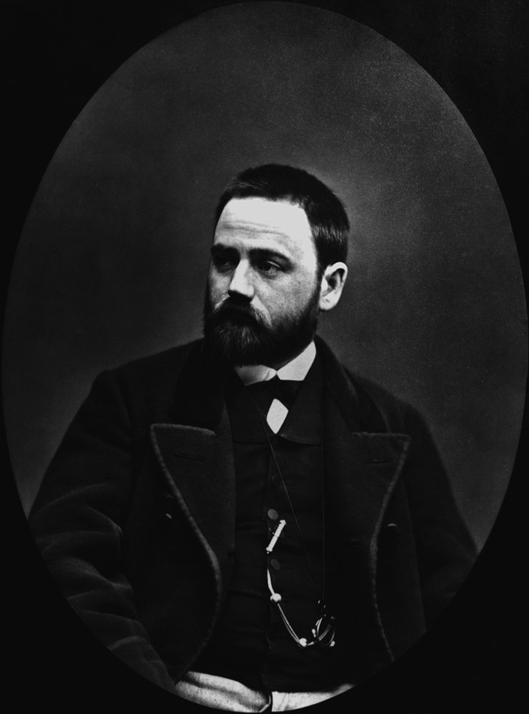 Emile Zola (1840-1902), c.1870-80 (b/w photo)  à École française