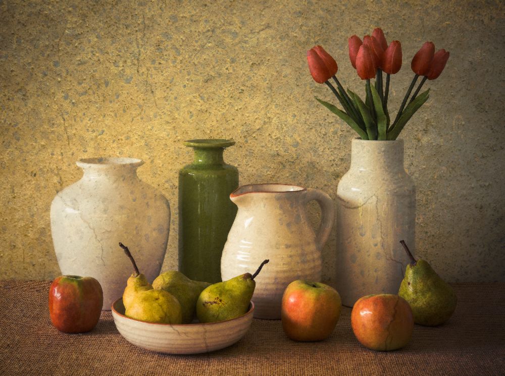 Apples Pears and Tulips à Jacqueline Hammer