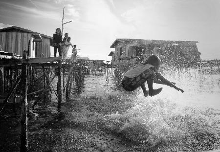 Happy childhood 3 - lifestyles of the sea gipsy kids.