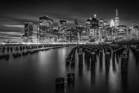 Skyline de Manhattan le soir | Monochrome
