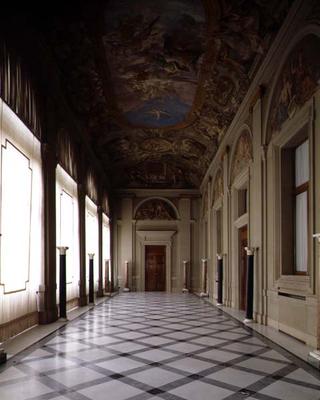 The interior loggia, designed by Flaminio Ponzio (c.1560-1613) 1589 (photo) à 