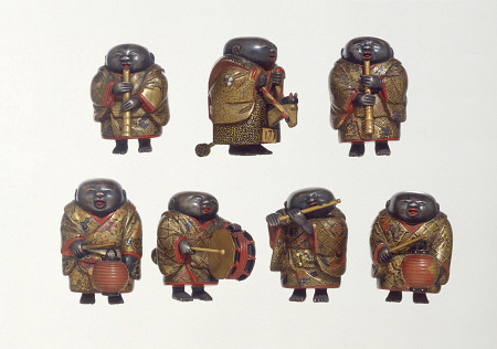 A Finely Lacquered Group Of Seven Netsuke à 