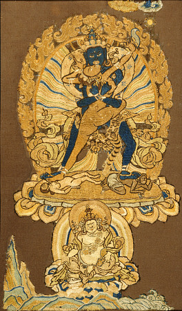 A Tibetan Embroidered Fragment Depicting Samvara Embracing His Consort à 