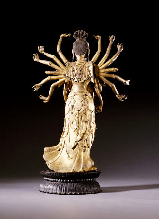 Back View Of A Well-Cast Gilt-Bronze Figure Of A Multi-Armed Bodhisattva à 