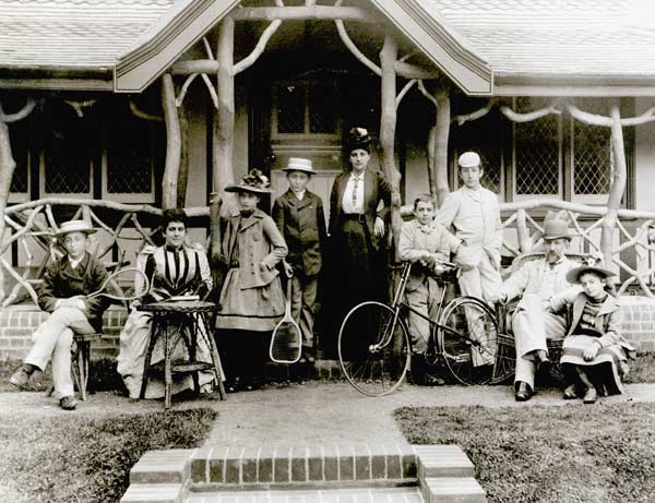 Family Group, c.1900 (b/w photo)  à 
