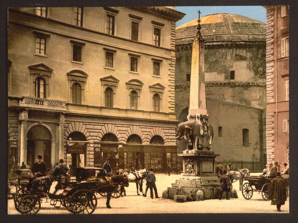 Italy, Rome, Piazza della Minerva à 