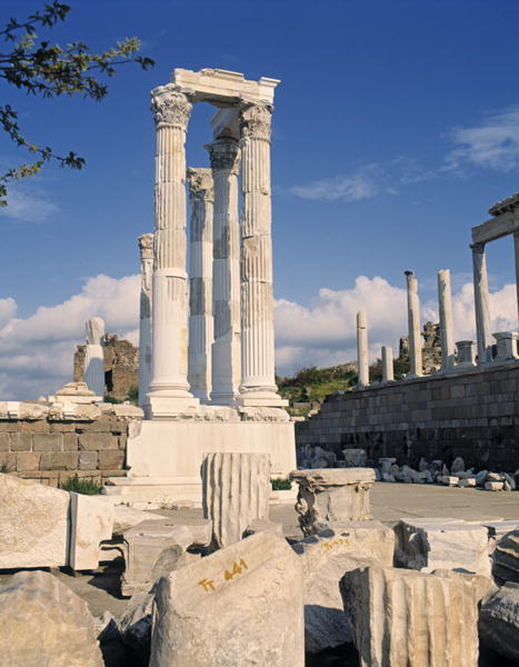 Ruins on the Acropolis (photo)  à 