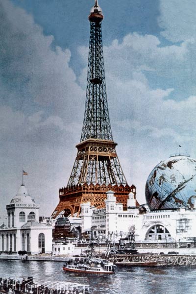 The Eiffel Tower and 'Globe Celeste' at the 1900 World Exposition, viewed from the Right Bank of the à 