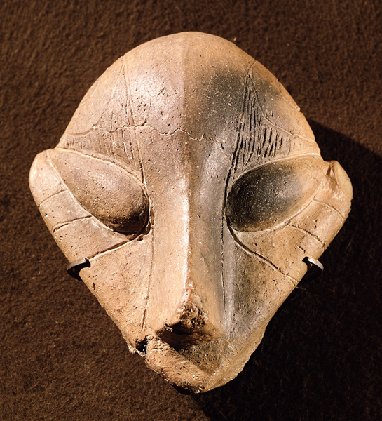 Stylised head, from Predionica, Late Vinca Culture à Préhistorique
