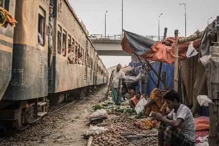 DHAKA RAILWAY SLUM 8