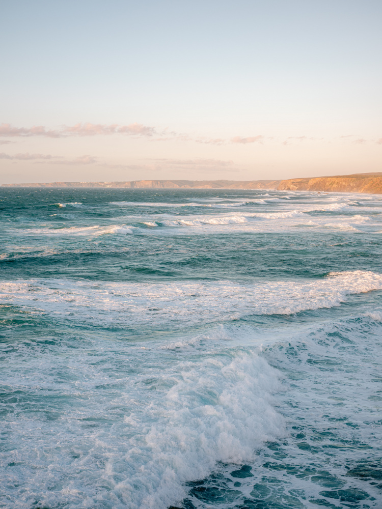 Praia Bordeira waves Portugal à Raisa Zwart