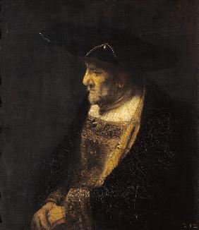 portrait d'un homme avec perles au chapeau.