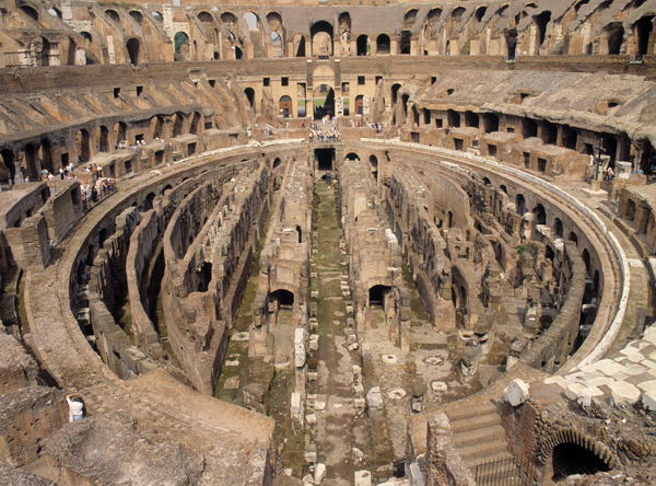 Interior of the Colosseum, built c.70-80 AD (photo)  à Romain
