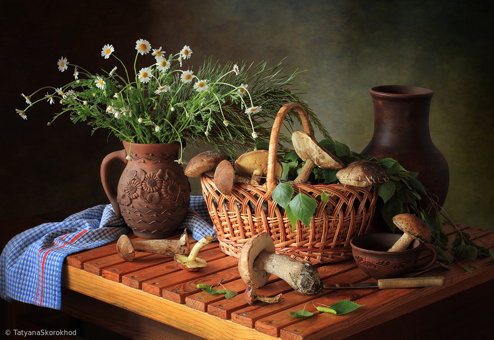 Still life with mushrooms à Tatyana Skorokhod (Татьяна