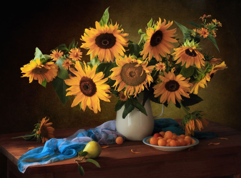 Still life with sunflowers and yellow plums à Tatyana Skorokhod (Татьяна